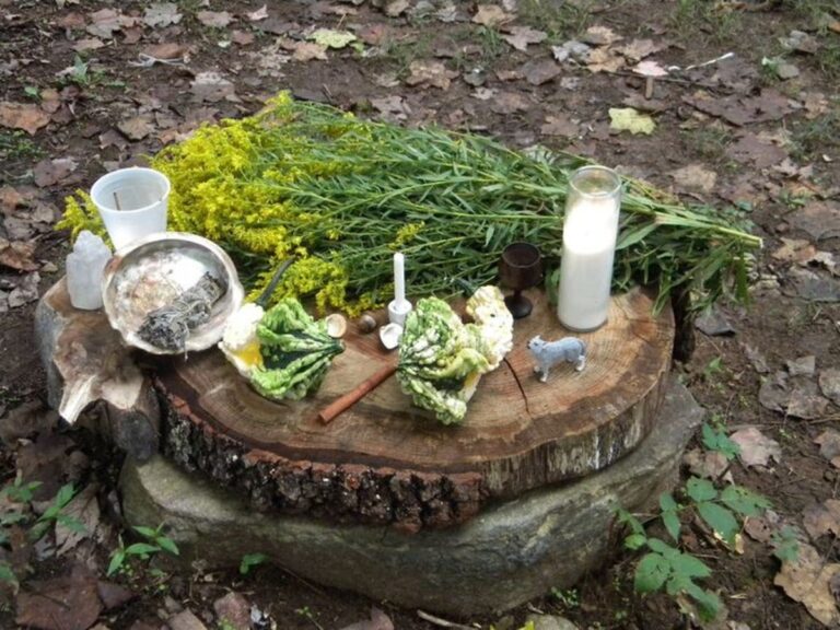 How To Build A Spiritual Altar For Your Sacred Space - The Yoga Nomads